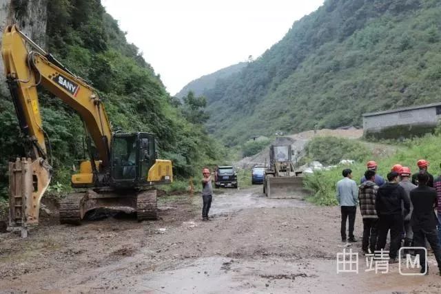 黄土坪至排碧公路最新