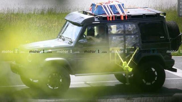 2025新澳门正版免费资本车,探索未来，澳门正版免费资本车的机遇与挑战（2025展望）