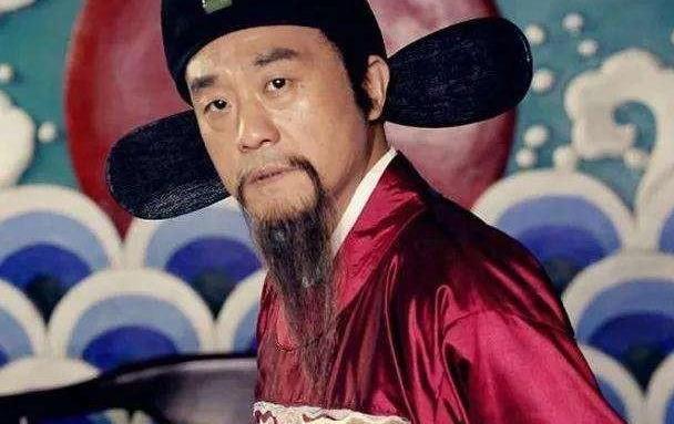四期三期内必开一期刘伯温,四期三期内必开一期刘伯温，传奇人物与预测命运之谜