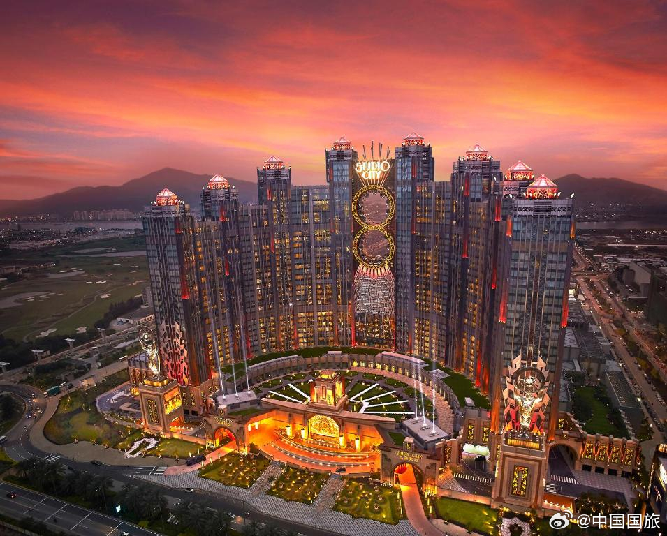 2004新奥门天天开好彩,新澳门风采，2004年天天开好彩的繁荣盛景