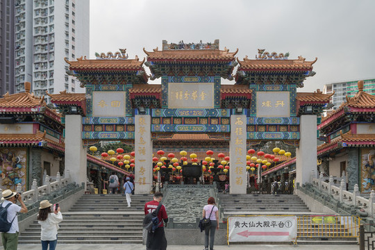 港澳黄大仙官方论坛,港澳黄大仙官方论坛，探索信仰与科技融合的多元维度