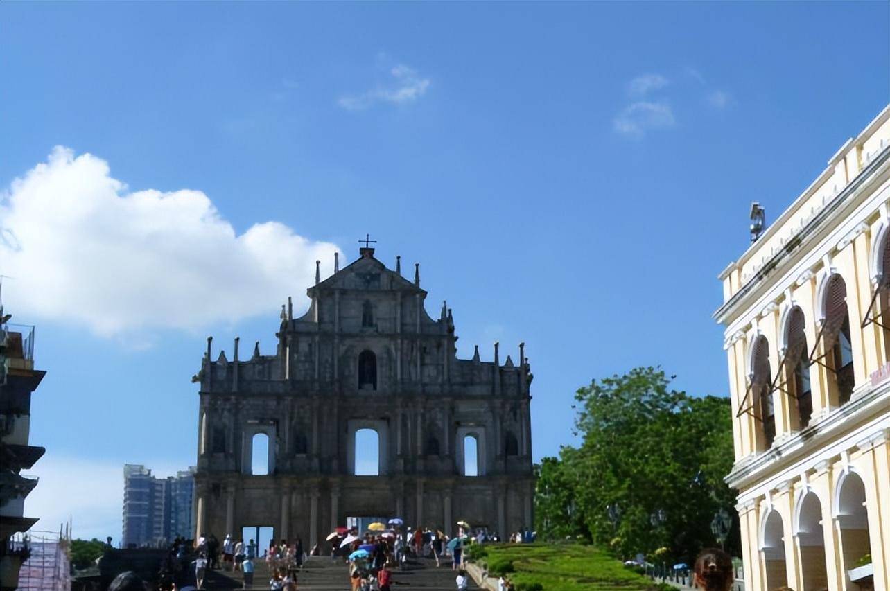2025澳门今晚开什么生肖,澳门今晚开什么生肖，预测与娱乐背后的故事